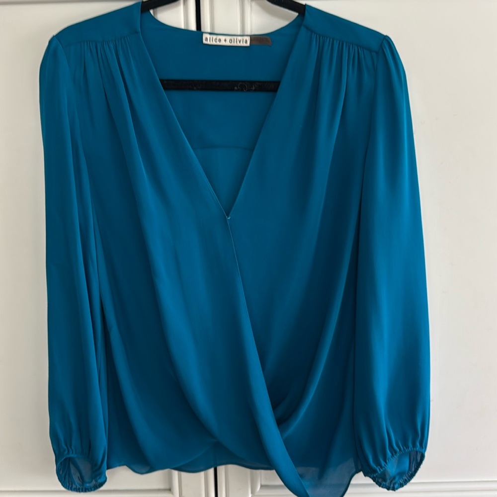 Alice +Olivia Teal Silk Blouse 100% Silk Dry Clean